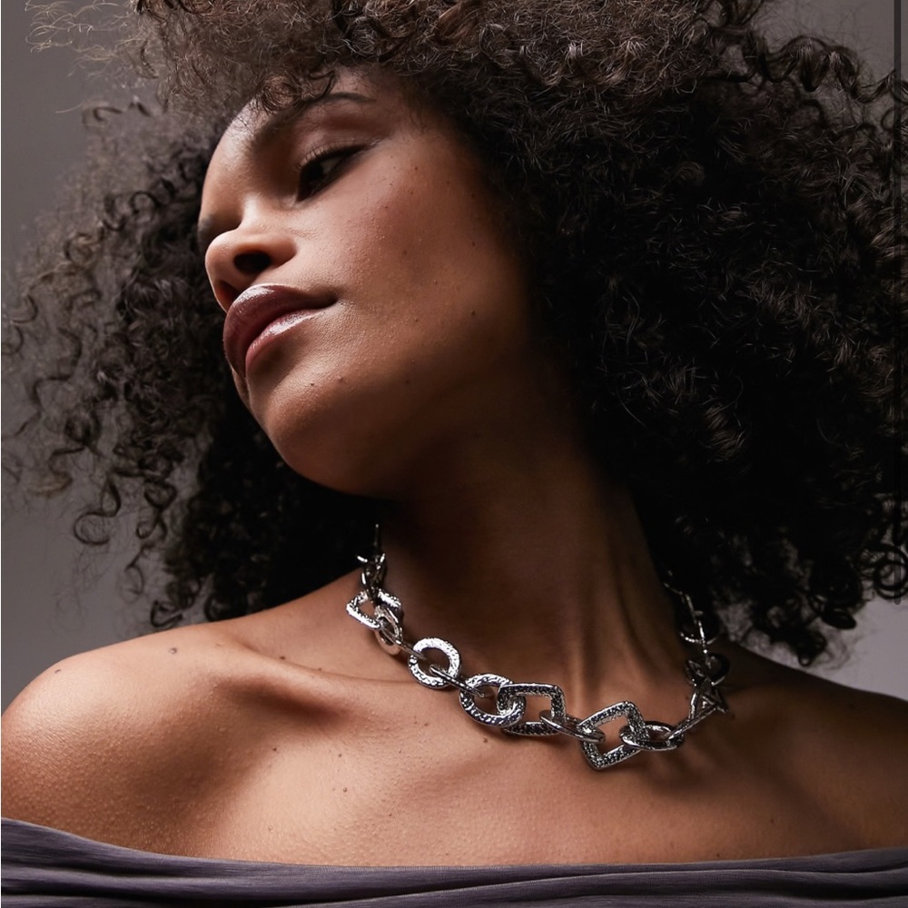 Topshop Nicole chunky square chain necklace in silver tone